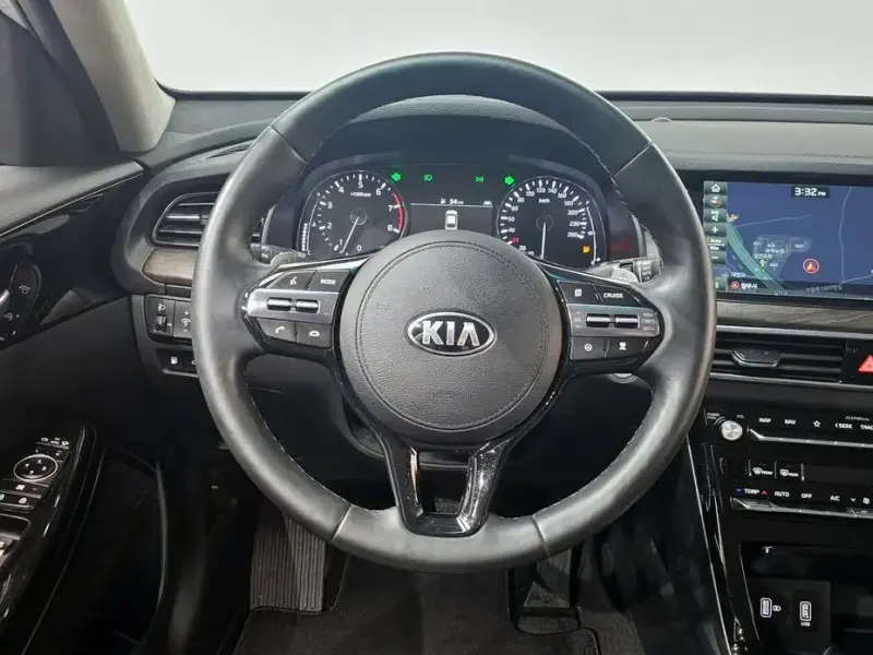 2019 Kia K7 с пробегом 5 800 км