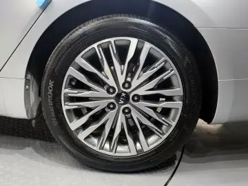 2019 Kia K7 с пробегом 5 800 км