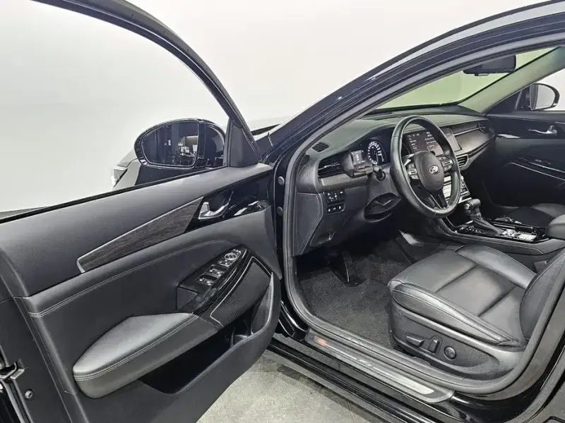 2020 Kia K7 с пробегом 18 420 км