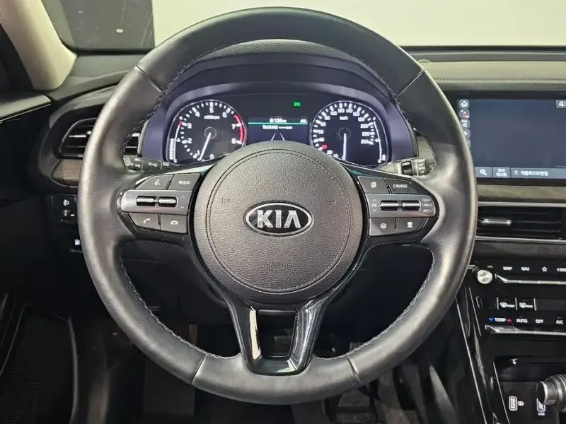 2020 Kia K7 с пробегом 18 420 км
