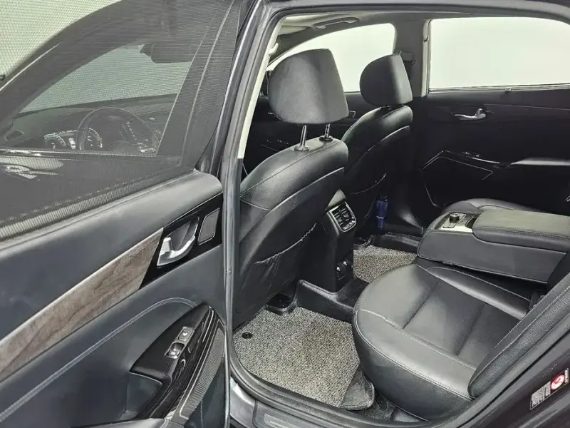 2019 Kia K7 с пробегом 77 207 км