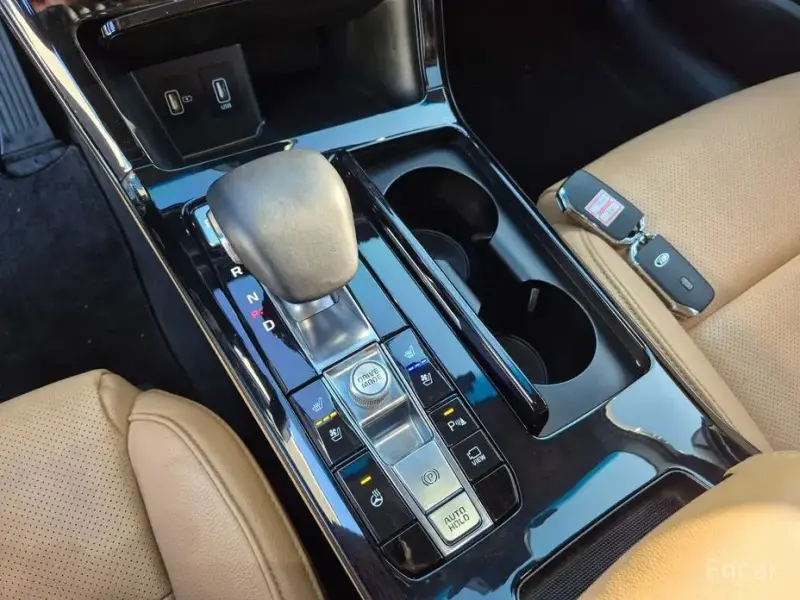 2020 Kia K7 с пробегом 67 388 км