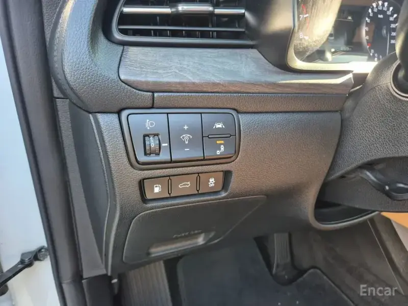 2020 Kia K7 с пробегом 67 388 км