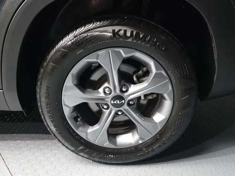 2025 Kia Seltos с пробегом 20 159 км