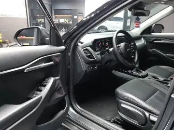 2025 Kia Seltos с пробегом 20 159 км