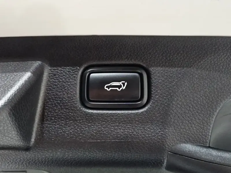 2024 Kia Seltos с пробегом 25 539 км