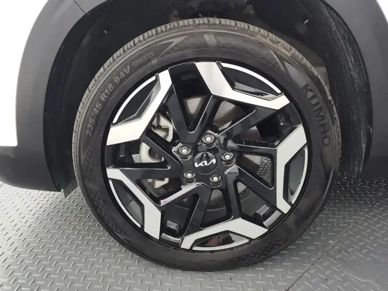 2025 Kia Seltos с пробегом 13 349 км