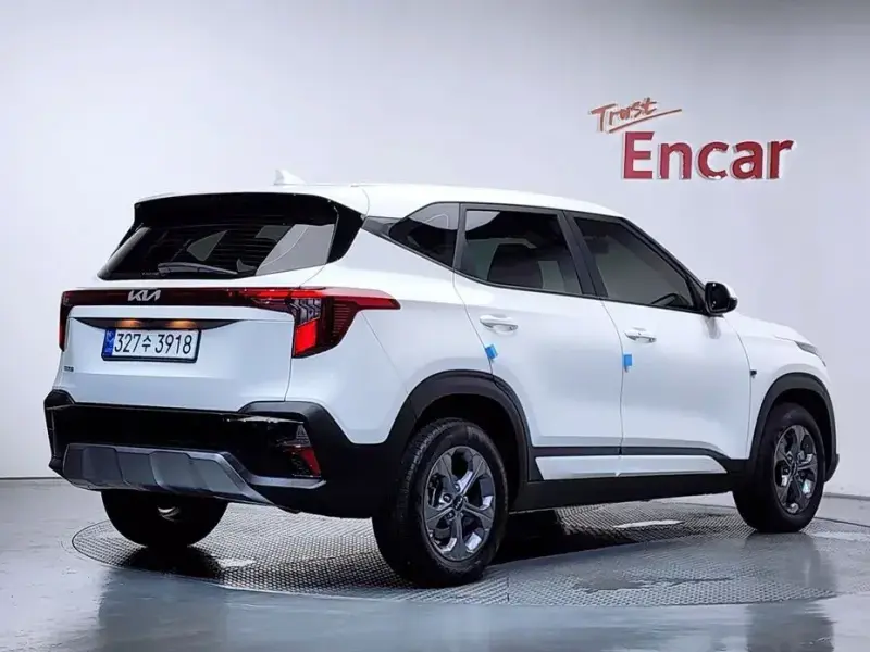 2023 Kia Seltos с пробегом 7 934 км