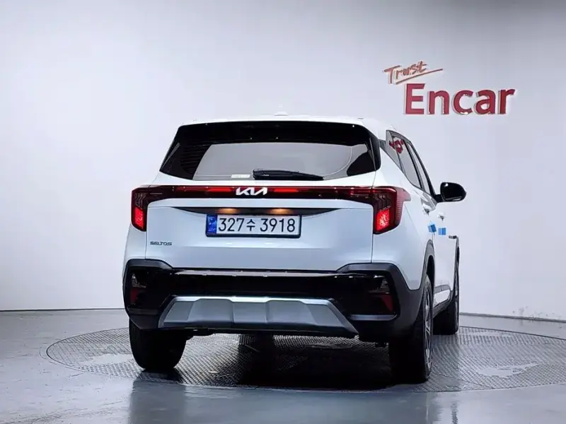 2023 Kia Seltos с пробегом 7 934 км