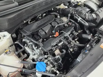 2023 Kia Seltos с пробегом 7 934 км