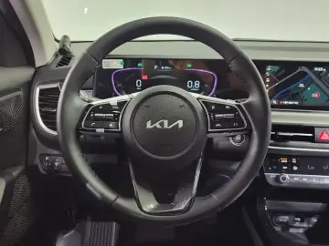 2023 Kia Seltos с пробегом 7 934 км