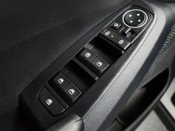 2023 Kia Seltos с пробегом 7 934 км