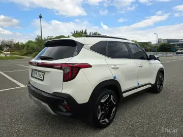 2023 Kia Seltos с пробегом 54 576 км
