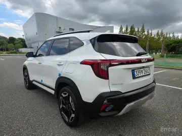 2023 Kia Seltos с пробегом 54 576 км