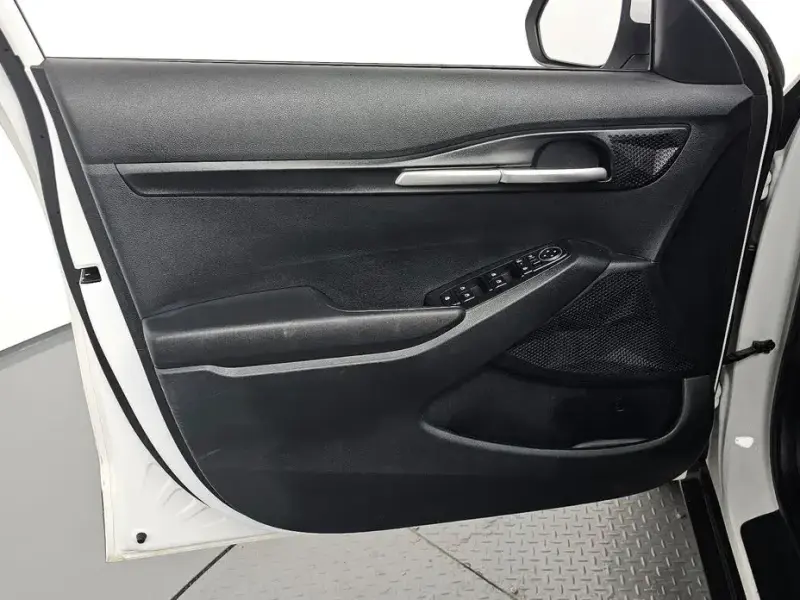 2023 Kia Seltos с пробегом 47 661 км