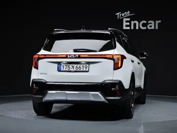 2023 Kia Seltos с пробегом 48 016 км