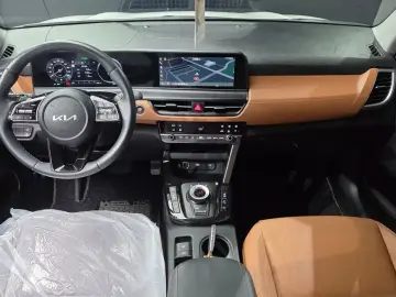 2023 Kia Seltos с пробегом 48 016 км