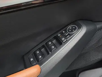 2023 Kia Seltos с пробегом 48 016 км