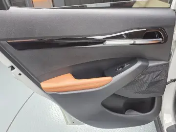 2023 Kia Seltos с пробегом 48 016 км