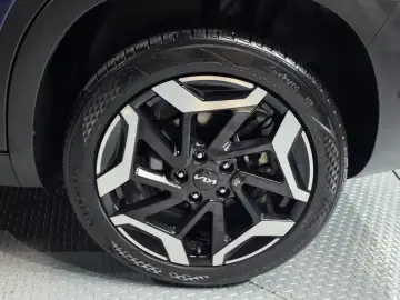 2022 Kia Seltos с пробегом 37 615 км