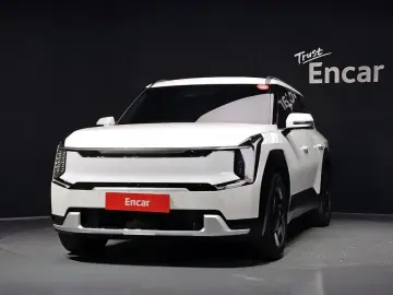 2023 Kia EV9 с пробегом 69 670 км