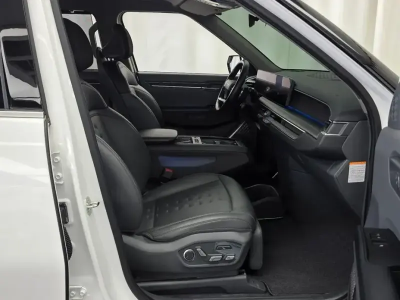 2023 Kia EV9 с пробегом 69 670 км