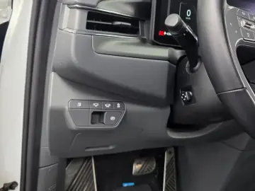 2023 Kia EV9 с пробегом 69 670 км