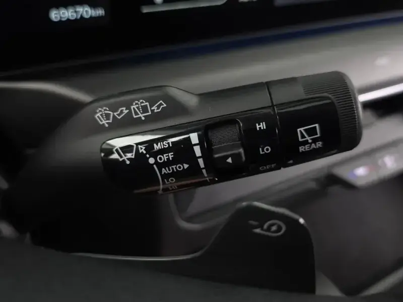 2023 Kia EV9 с пробегом 69 670 км
