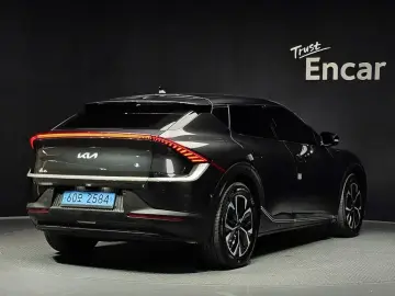 2022 Kia EV6 с пробегом 26 642 км