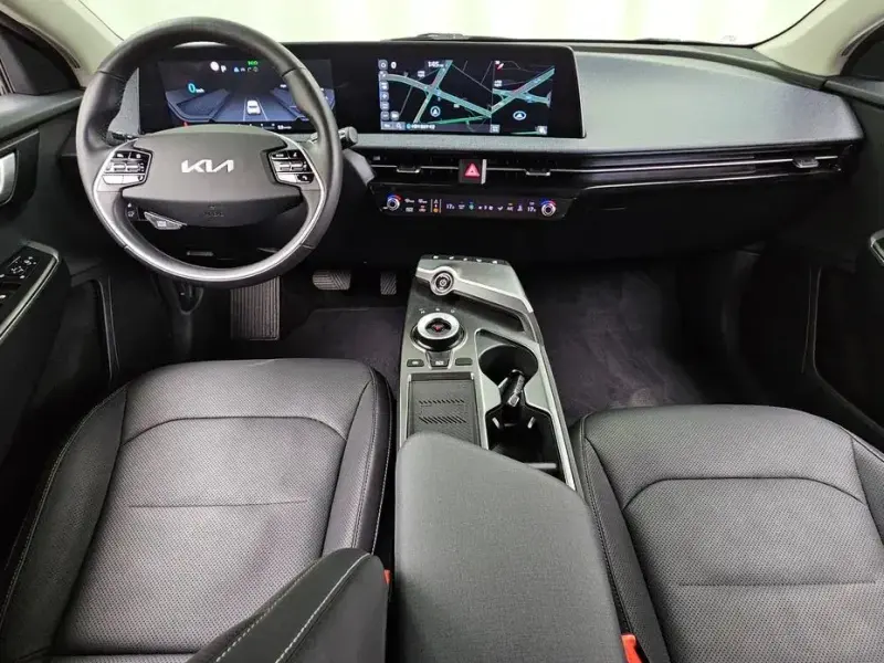 2022 Kia EV6 с пробегом 26 642 км