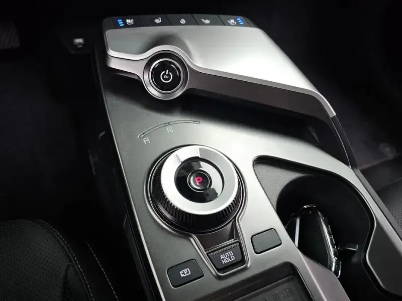 2022 Kia EV6 с пробегом 26 642 км
