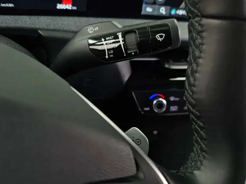 2022 Kia EV6 с пробегом 26 642 км