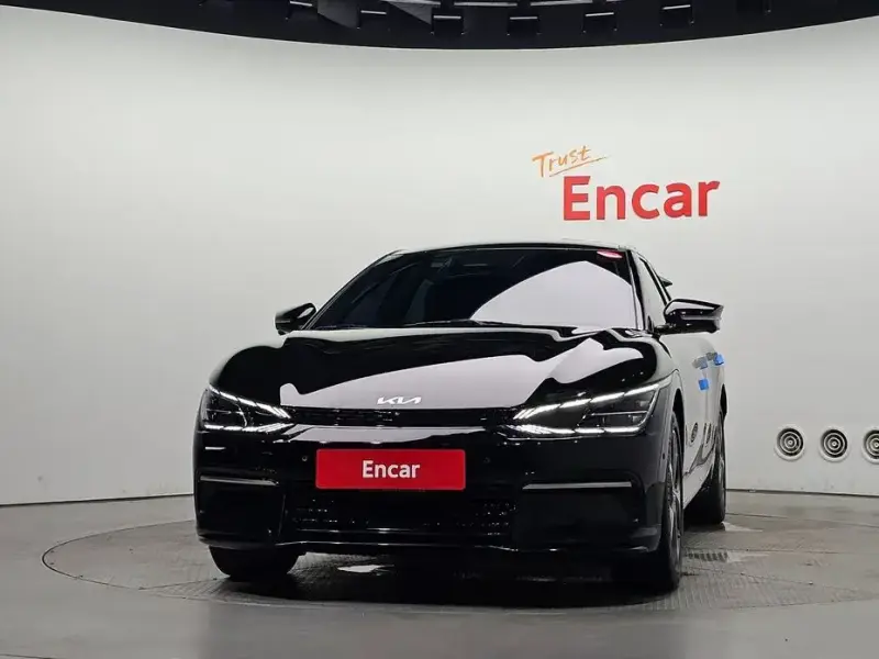 2023 Kia EV6 с пробегом 51 885 км
