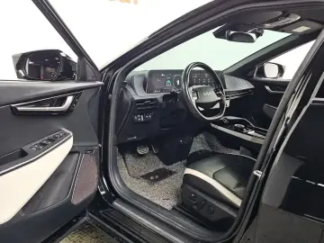 2023 Kia EV6 с пробегом 51 885 км