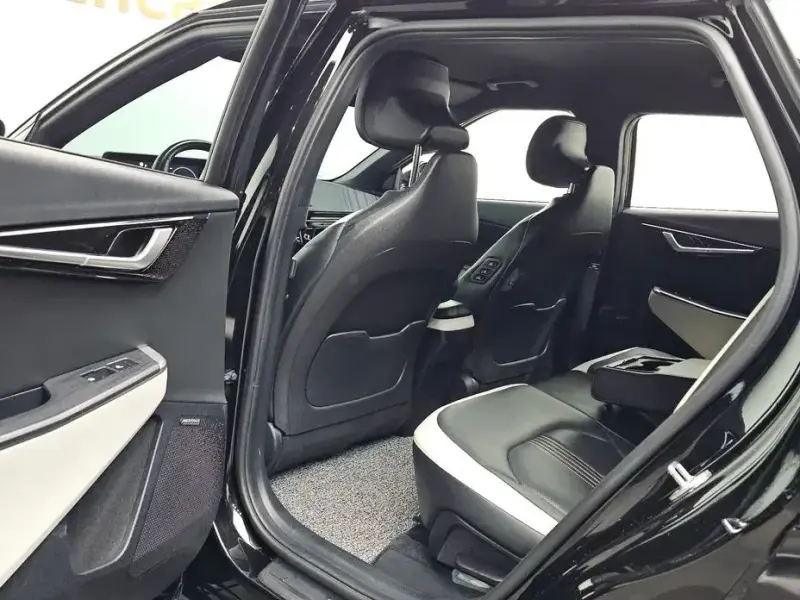 2023 Kia EV6 с пробегом 51 885 км