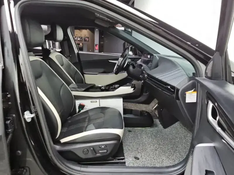 2023 Kia EV6 с пробегом 51 885 км