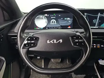 2023 Kia EV6 с пробегом 51 885 км