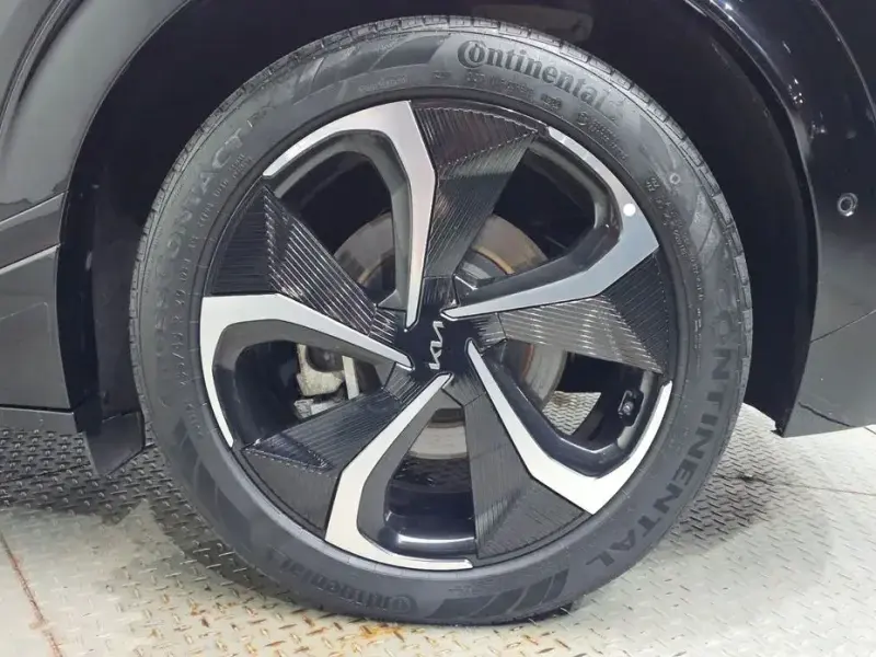 2023 Kia EV6 с пробегом 51 885 км