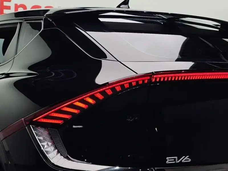 2023 Kia EV6 с пробегом 51 885 км