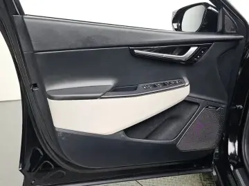 2023 Kia EV6 с пробегом 51 885 км