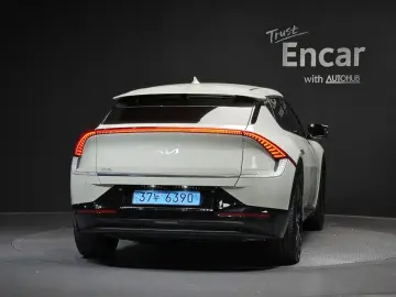 2022 Kia EV6 с пробегом 84 342 км