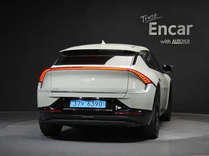 2022 Kia EV6 с пробегом 84 342 км