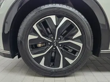 2022 Kia EV6 с пробегом 84 342 км