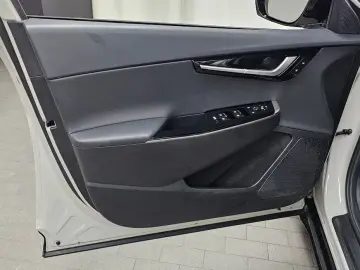 2022 Kia EV6 с пробегом 84 342 км