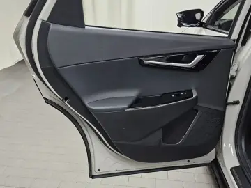 2022 Kia EV6 с пробегом 84 342 км