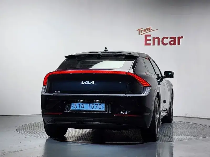 2022 Kia EV6 с пробегом 61 191 км