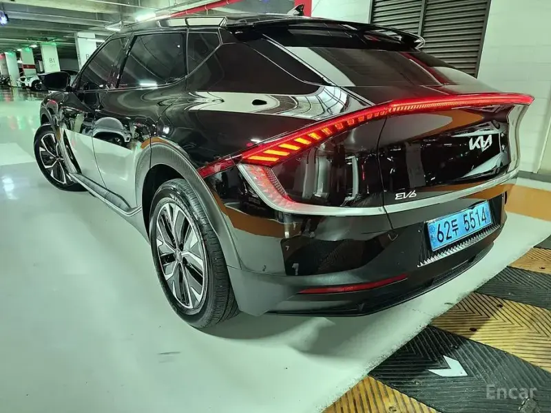 2022 Kia EV6 с пробегом 71 630 км