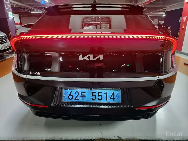 2022 Kia EV6 с пробегом 71 630 км