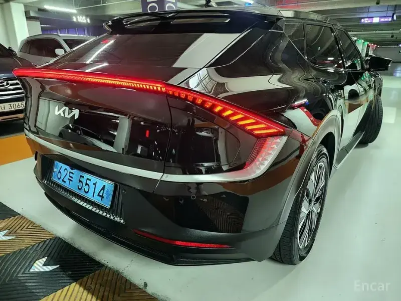 2022 Kia EV6 с пробегом 71 630 км