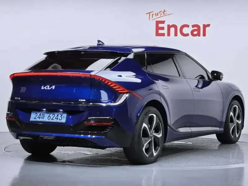 2022 Kia EV6 с пробегом 67 525 км